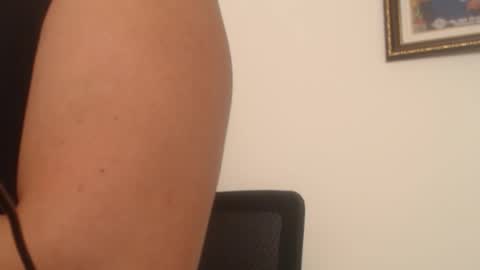 Snapshot of victoria_exxotic chatting on October 2, 2025, 8:38 pm victoria online show from October 2, 2025, 8:38 pm