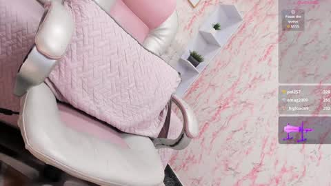 Victoria Houston  online show from January 4, 2025, 3:07 am