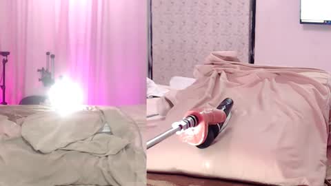 Snapshot of victoria_luxe chatting on February 20, 2025, 6:46 pm victoria_luxe online show from February 20, 2025, 6:46 pm