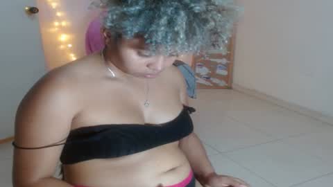 Snapshot of victoria_miler chatting on December 19, 2024, 2:23 am VICKY online show from December 19, 2024, 2:23 am