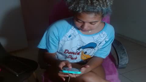 Snapshot of victoria_miler chatting on December 22, 2024, 5:21 pm VICKY online show from December 22, 2024, 5:21 pm