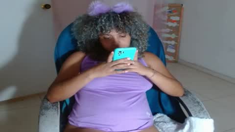 Snapshot of victoria_miler chatting on January 19, 2025, 10:17 pm VICKY online show from January 19, 2025, 10:17 pm