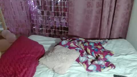 Snapshot of victoria_miler chatting on February 23, 2025, 8:44 pm VICKY online show from February 23, 2025, 8:44 pm