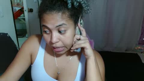 Snapshot of victoria_miler chatting on September 18, 2025, 2:02 am VICKY online show from September 18, 2025, 2:02 am