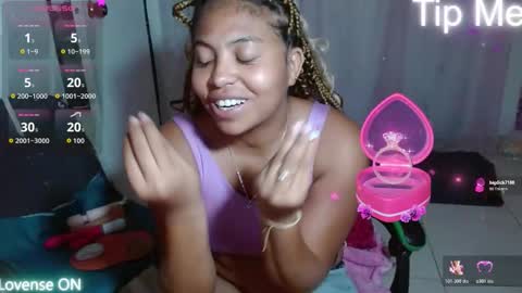 Snapshot of victoria_miler chatting on October 29, 2025, 11:06 pm VICKY online show from October 29, 2025, 11:06 pm