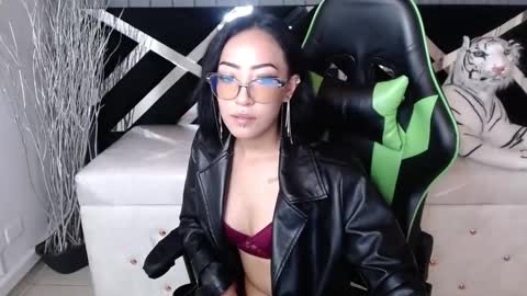 Victoria  online show from January 11, 2025, 4:57 pm