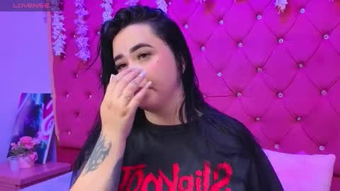 Victoria online show from October 26, 2025, 2:50 am