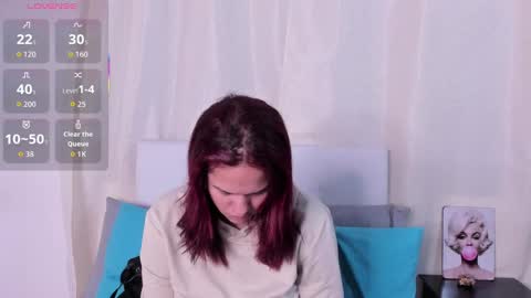 Victoria Zans  online show from November 14, 2025, 10:47 am