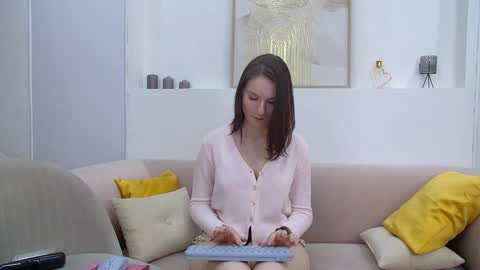 Snapshot of victoriaardern chatting on January 17, 2025, 12:31 pm Victoria online show from January 17, 2025, 12:31 pm