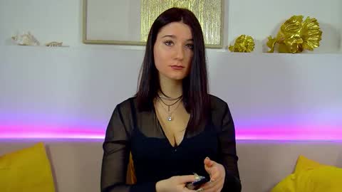 Snapshot of victoriaardern chatting on November 20, 2025, 6:24 am Victoria online show from November 20, 2025, 6:24 am