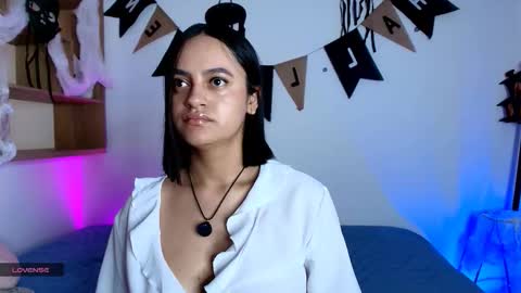 Victoria online show from October 2, 2025, 12:01 pm