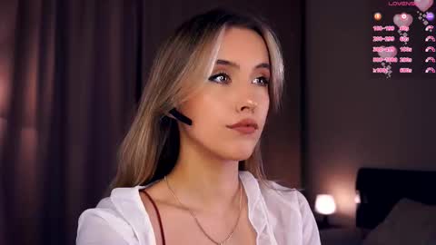 Anasteisha  Day Helen  Night online show from September 8, 2025, 7:24 pm