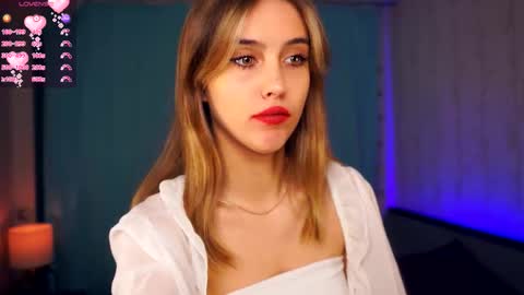 Anasteisha  Day Helen  Night online show from November 19, 2025, 7:58 pm