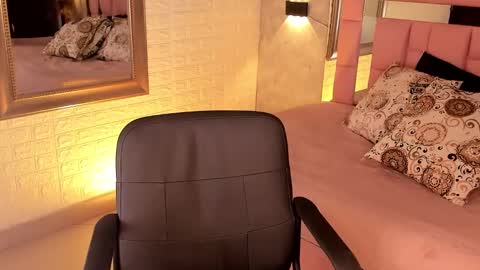 VICTORIA online show from January 22, 2025, 10:59 pm