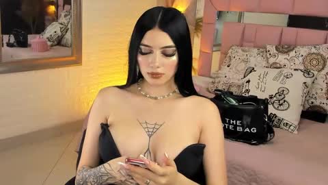 VICTORIA online show from January 25, 2025, 1:43 am