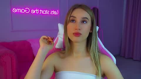 Victoria online show from November 16, 2025, 6:08 am