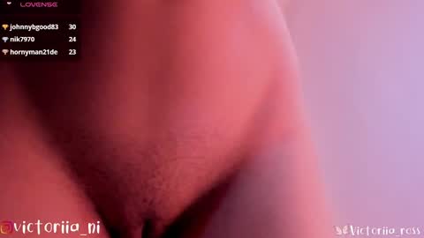 Snapshot of victoriia_ross chatting on March 3, 2025, 10:42 pm Annie vic online show from March 3, 2025, 10:42 pm