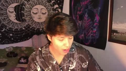 Victorino Jhonson online show from February 6, 2025, 2:22 am