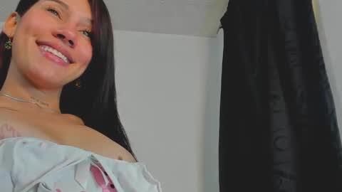 Snapshot of victorya_sweet3 chatting on February 7, 2025, 3:45 am Victoria online show from February 7, 2025, 3:45 am