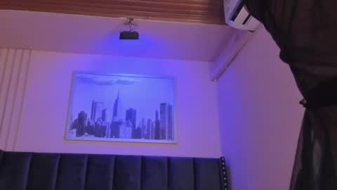 Viiolett online show from March 7, 2025, 7:49 pm