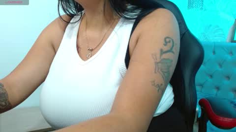 Snapshot of viiolleta chatting on September 10, 2025, 12:27 pm viioleta online show from September 10, 2025, 12:27 pm