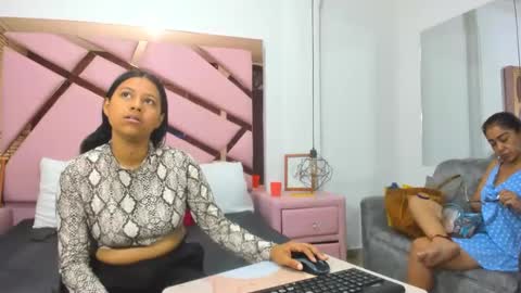 Snapshot of vikitomson chatting on January 28, 2025, 12:11 pm vikiTomson online show from January 28, 2025, 12:11 pm