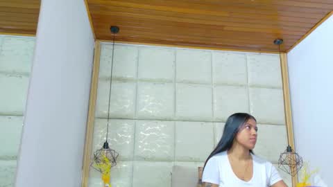 Snapshot of vikitomson chatting on September 15, 2025, 1:11 pm vikiTomson online show from September 15, 2025, 1:11 pm