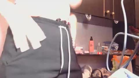 viktoria20502 online show from November 20, 2025, 7:24 pm