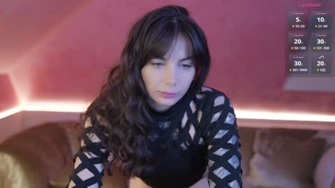 Snapshot of viktoria_storm chatting on January 5, 2025, 4:27 pm Alisa online show from January 5, 2025, 4:27 pm