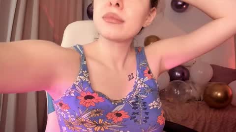 Vikky online show from October 28, 2025, 5:33 am