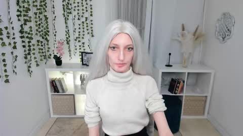 Snapshot of viktoriaclarrk chatting on December 4, 2025, 7:17 am Viktoria online show from December 4, 2025, 7:17 am
