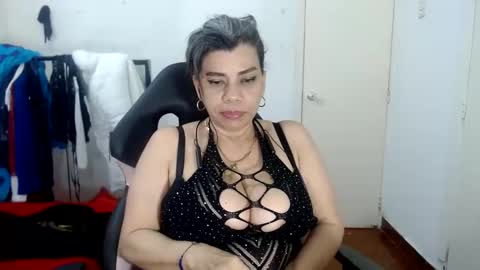 Snapshot of vikyadams chatting on February 25, 2025, 6:47 am VIKY ADAMS online show from February 25, 2025, 6:47 am