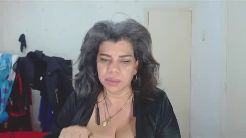 Snapshot of vikyadams chatting on March 5, 2025, 10:11 am VIKY ADAMS online show from March 5, 2025, 10:11 am