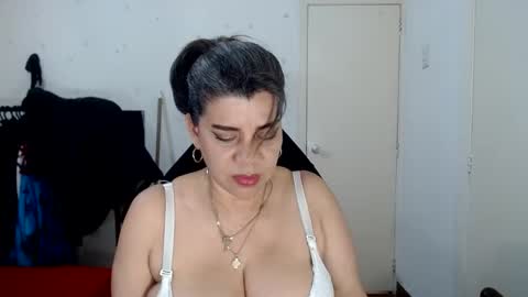 Snapshot of vikyadams chatting on March 7, 2025, 1:53 am VIKY ADAMS online show from March 7, 2025, 1:53 am