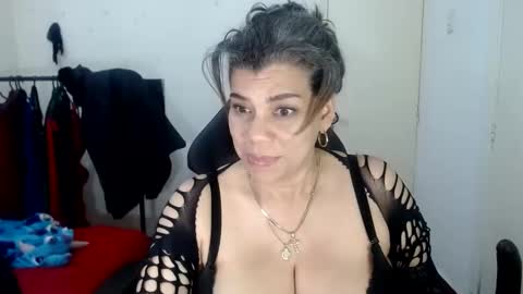 Snapshot of vikyadams chatting on March 7, 2025, 4:33 pm VIKY ADAMS online show from March 7, 2025, 4:33 pm