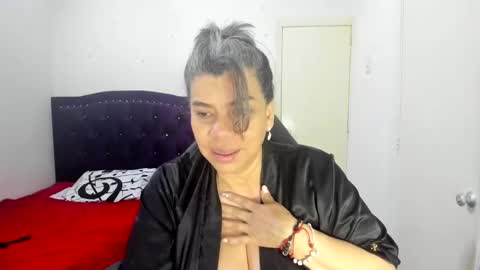 Snapshot of vikyadams chatting on September 18, 2025, 11:01 am VIKY ADAMS online show from September 18, 2025, 11:01 am