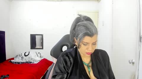 Snapshot of vikyadams chatting on September 25, 2025, 12:20 pm VIKY ADAMS online show from September 25, 2025, 12:20 pm