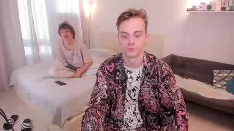 Snapshot of vince__dice chatting on November 4, 2025, 11:42 am Dimoooooon online show from November 4, 2025, 11:42 am