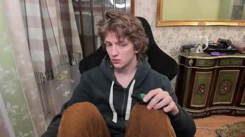 Snapshot of vince__dice chatting on December 21, 2025, 8:10 am Dimoooooon online show from December 21, 2025, 8:10 am