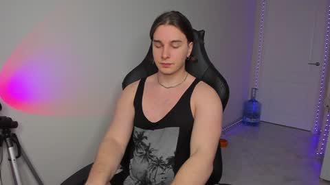 Vincent Strong online show from January 25, 2025, 2:25 pm