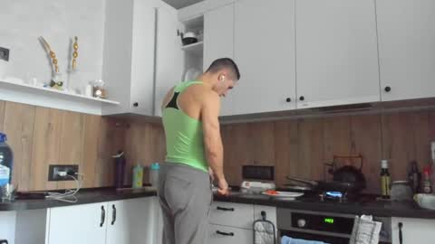 Vincent.  uncut 18cm online show from December 15, 2024, 8:30 am