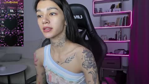 vinkitinkii online show from December 7, 2024, 5:48 am