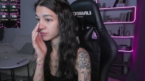 vinkitinkii online show from December 18, 2024, 6:21 am