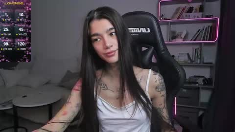 vinkitinkii online show from February 11, 2025, 7:02 am