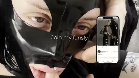 Snapshot of vinylstore chatting on November 29, 2025, 5:16 pm Diva Silvia online show from November 29, 2025, 5:16 pm