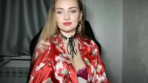 Snapshot of viola_1 chatting on February 8, 2025, 10:19 pm Funny girl online show from February 8, 2025, 10:19 pm
