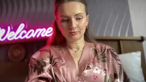 Snapshot of viola_1 chatting on February 17, 2025, 9:56 am Funny girl online show from February 17, 2025, 9:56 am