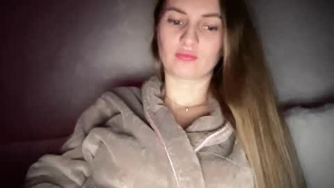 Snapshot of viola_1 chatting on September 21, 2025, 11:28 pm Funny girl online show from September 21, 2025, 11:28 pm