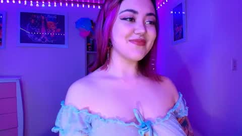 Snapshot of violeet_smile chatting on September 26, 2025, 6:50 am violet online show from September 26, 2025, 6:50 am