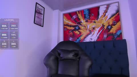           online show from November 18, 2025, 10:09 am